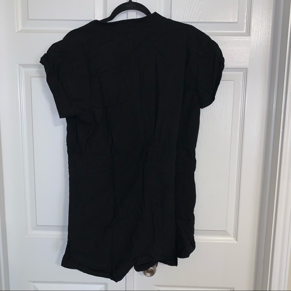NWT JLUXLABEL Black Utility Romper - Picture 10 of 13